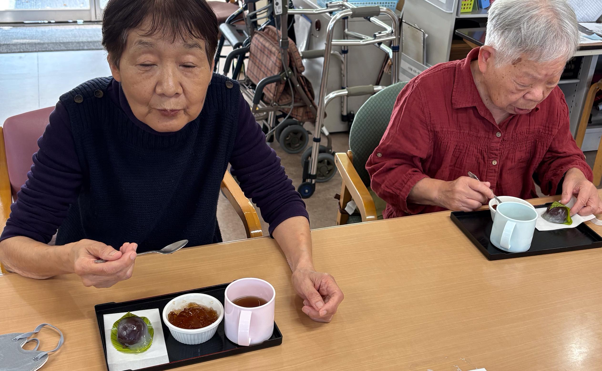 今月は1週年のイベントが盛り沢山️
その中でも、おやつは神村製菓さんから和菓子のお菓子を
数日間提供させて頂きます。